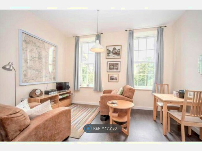 2 Bedroom Flat To Rent In Shorts Building, Shortstown, Bedford, MK42