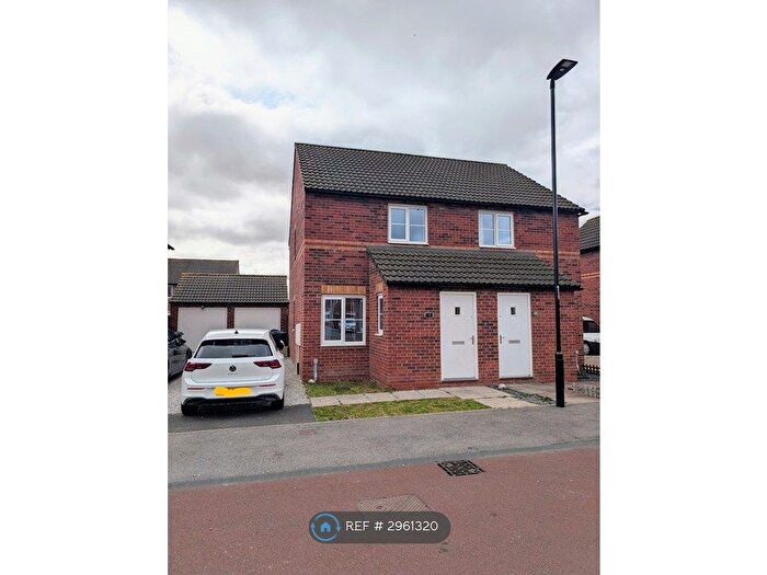 2 Bedroom Semi-detached House To Rent In Oxford Street, Thorne, Doncaster, DN8