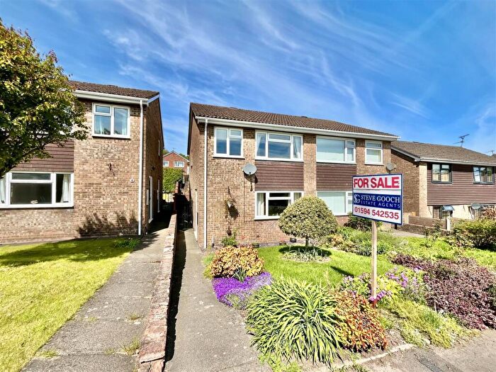 3 Bedroom Semi-Detached House For Sale In Nourse Place, Mitcheldean, GL17