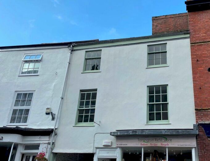 3 Bedroom Maisonette To Rent In South Street, Great Torrington, Devon, EX38