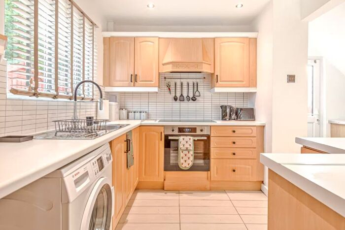 3 Bedroom Semi-Detached House For Sale In Church Hill Road, Mountsorrel, LE12