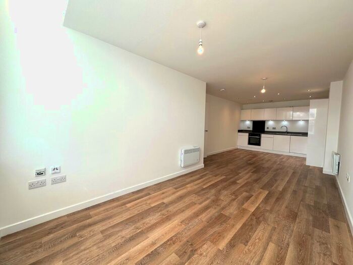2 Bedroom Flat To Rent In New York Road, Leeds, West Yorkshire, Uk, LS2