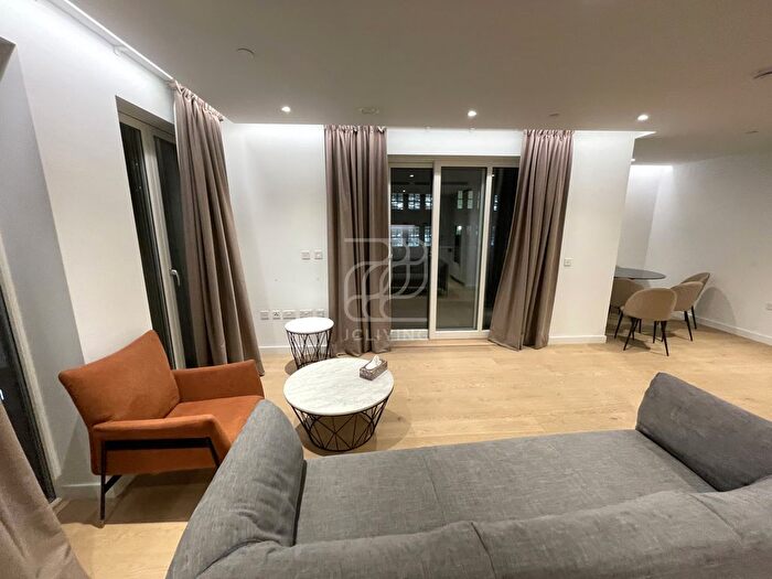 2 Bedroom Flat To Rent In Juilee Walk Obf, WC1X