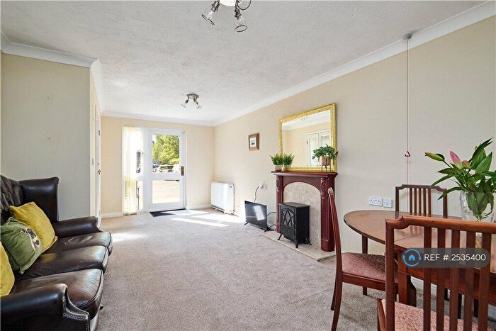 1 Bedroom Flat To Rent In St Chads Road, Leeds, LS16