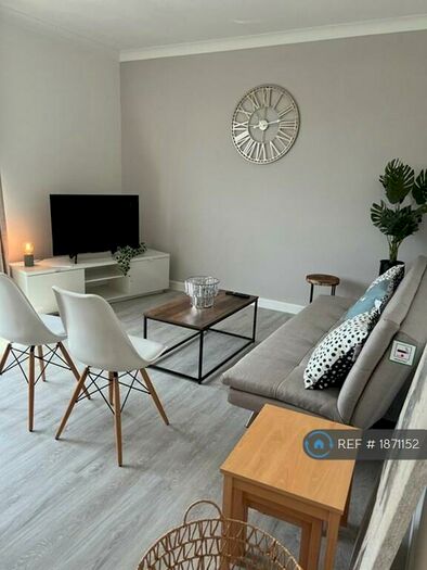 2 Bedroom Flat To Rent In Norcroft Court, Southampton, SO16