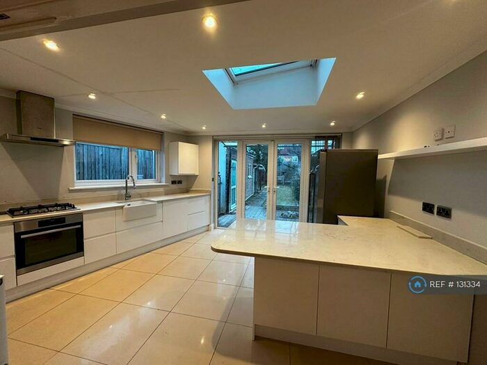 4 Bedroom Semi-Detached House To Rent In Oakhampton Road, London, NW7