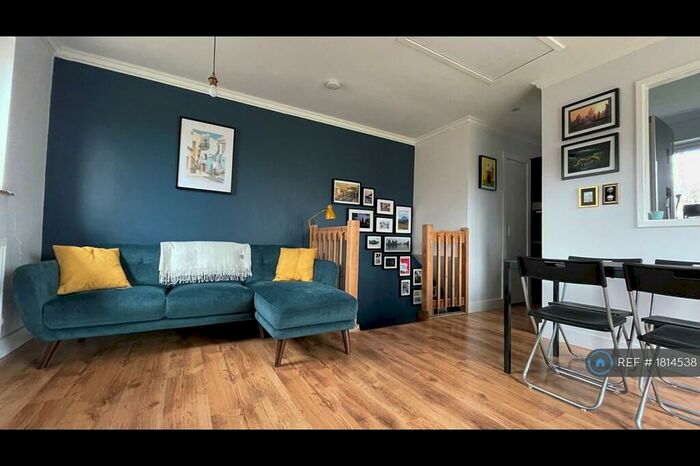 2 Bedroom End Of Terrace House To Rent In Newbury Court, Bletchley, Milton Keynes, MK3