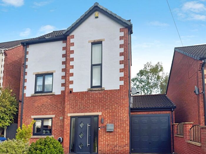 3 Bedroom Detached House For Sale In Pastures Mews, Mexborough, S64