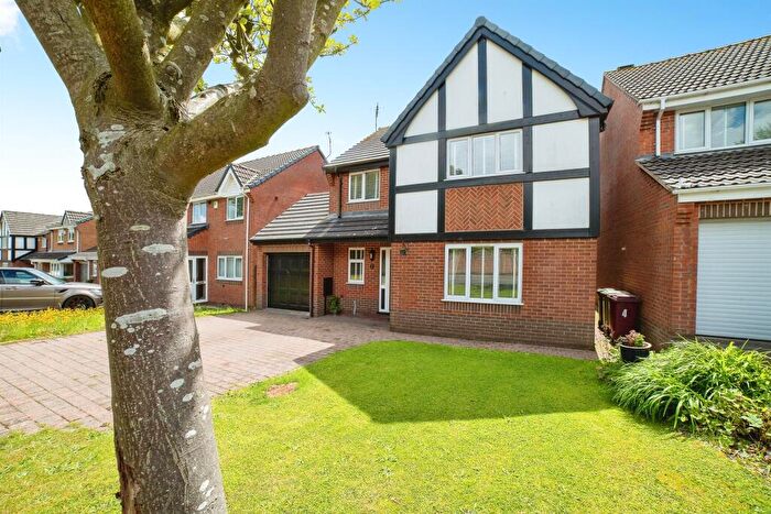 4 Bedroom Detached House For Sale In Wellington Park, Shirland, Alfreton, DE55
