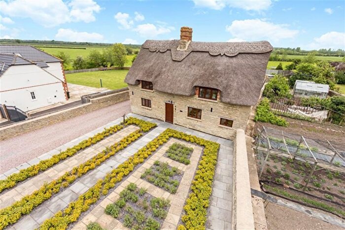 5 Bedroom Detached House For Sale In Fencott, Kidlington, OX5