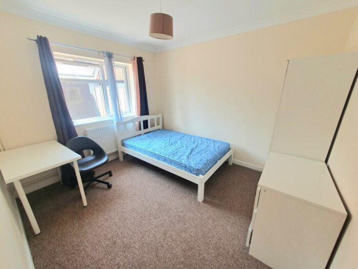 5 Bedroom Bungalow To Rent In Bowthorpe Road, Norwich, NR5