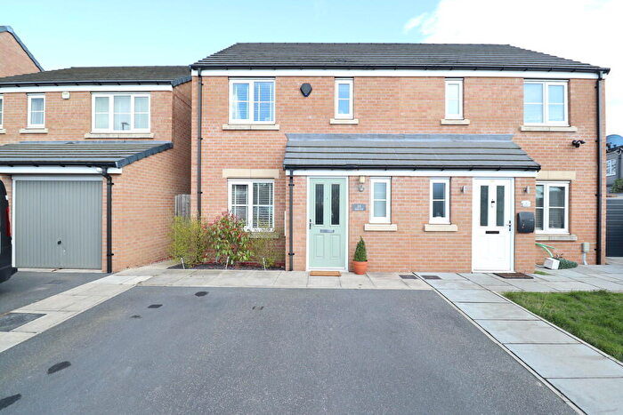 3 Bedroom Semi Detached House For Sale In Smiths Croft, Wath-upon-dearne, S63