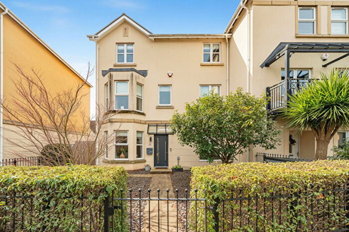 4 Bedroom Town House For Sale In Phoenix Way, Portishead, Bristol, BS20