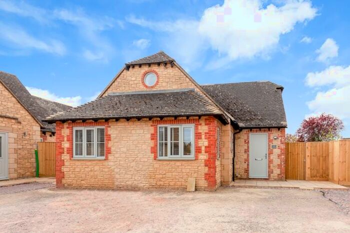 2 Bedroom Detached House To Rent In Aston Road, Brighthampton, OX29