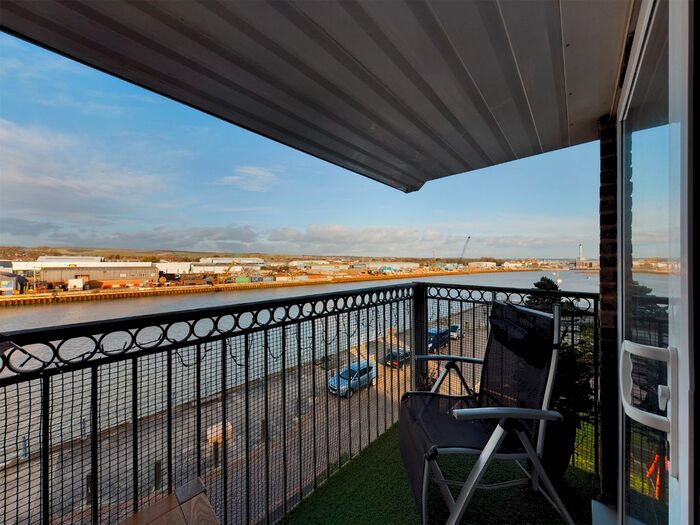 2 Bedroom Flat For Sale In Sussex Wharf, Shoreham-By-Sea, BN43