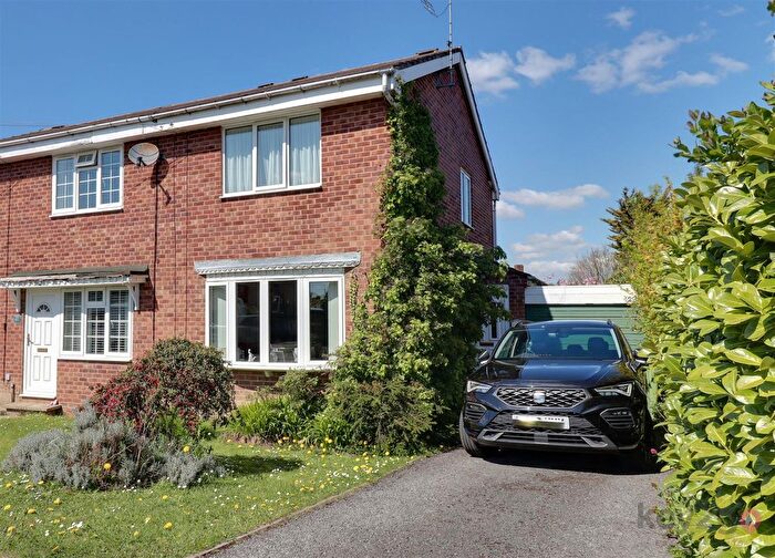 2 Bedroom End Terrace House For Sale In Hawksway, Eckington, Sheffield, S21