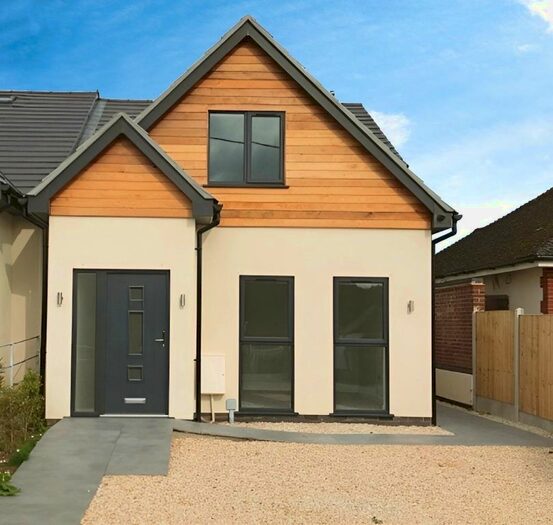 3 Bedroom Semi-Detached House To Rent In Inkerman Drive, Hazlemere, High Wycombe, HP15