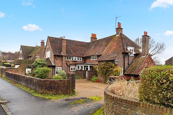 6 Bedroom Detached House For Sale In Rockshaw Road, Merstham, Redhill, RH1