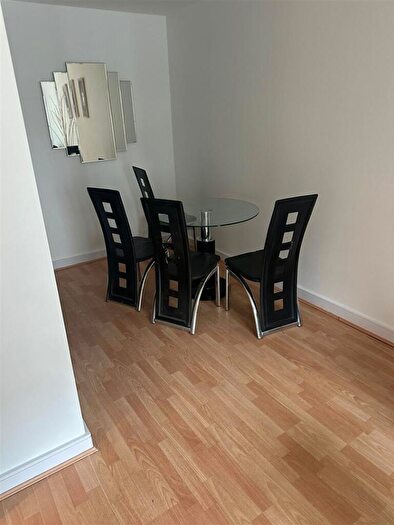 2 Bedroom Block Of Apartments To Rent In Western Gateway, London, E16