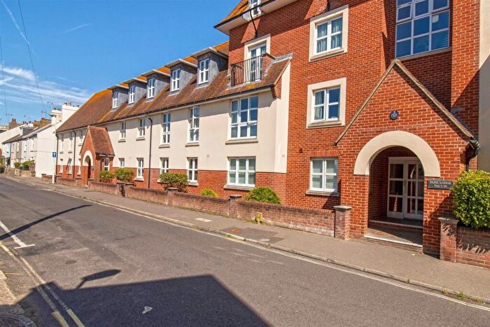 2 Bedroom Flat For Sale In Park Road, Worthing, BN11