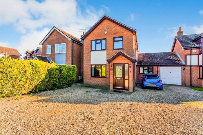 3 Bedroom Link Detached House For Sale In Lowgate, Lutton, Spalding, PE12
