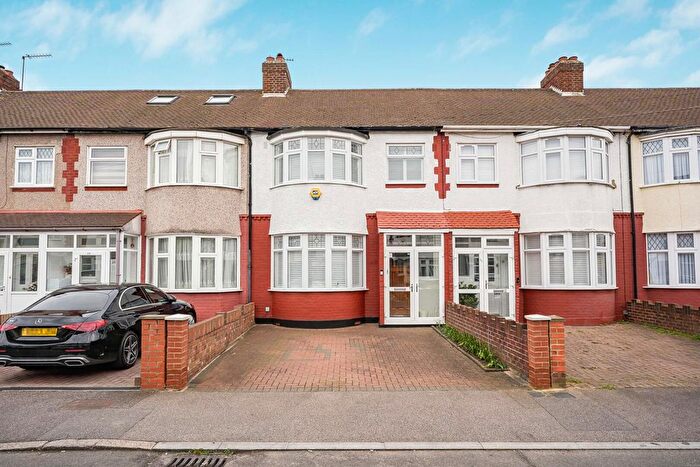 3 Bedroom Property For Sale In Penfold Road, London, N9