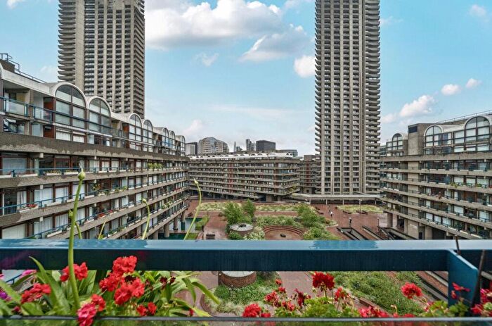1 Bedroom Apartment For Sale In Bunyan Court Barbican, EC2