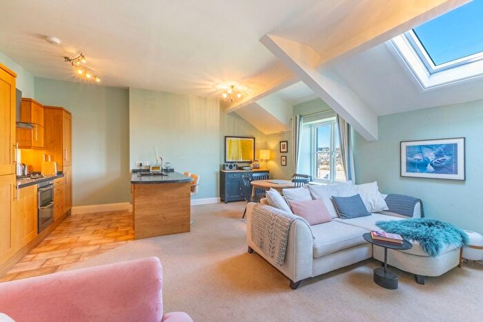 2 Bedroom Flat For Sale In Flat, Methven Terrace, Grange-Over-Sands, LA11
