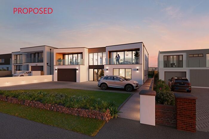 3 Bedroom Detached Bungalow For Sale In Farfield Place, Pentire Avenue, Newquay, TR7