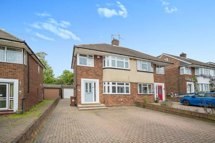 3 Bedroom Semi-Detached House To Rent In Berkeley Close, Rochester, Kent, ME1