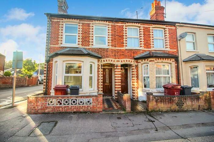 2 Bedroom End Of Terrace House To Rent In Kensington Road, Reading, RG30