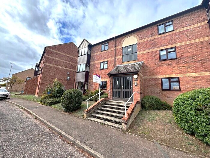 2 Bedroom Apartment To Rent In Bullen Close, Bury St. Edmunds, IP33