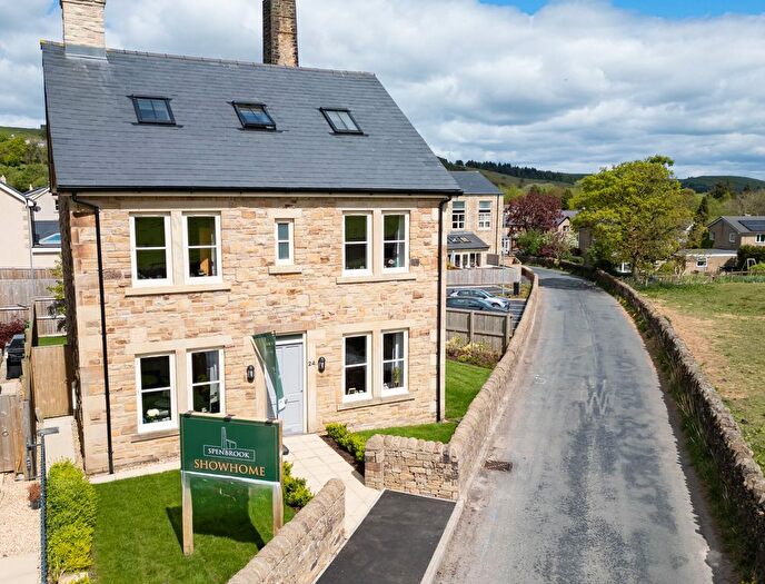 5 Bedroom Detached House For Sale In John Hallows Way, Spenbrook, Burnley, BB12