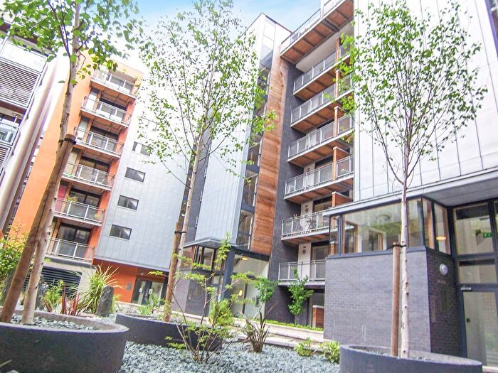 1 Bedroom Flat For Sale In The Base, Arundel Street, Castlefield, Manchester City Centre, M15