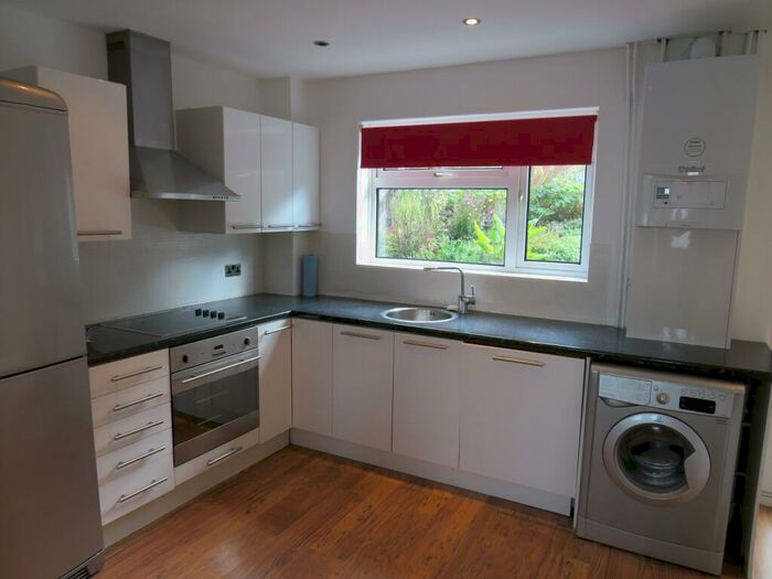 3 Bedroom House To Rent In Stanstead Crescent, Brighton, BN2
