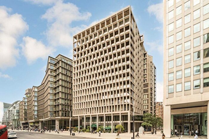 2 Bedroom Flat For Sale In Kings Gate Walk, Westminster, SW1E