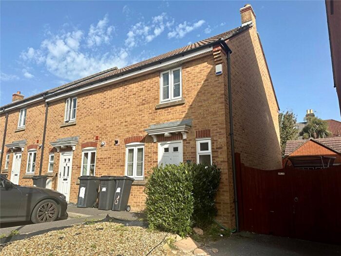 2 Bedroom End Of Terrace House To Rent In Wilkins Gardens, Bournemouth, BH8
