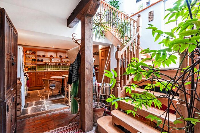 2 Bedroom Semi-Detached House For Sale In Camden Row, Bath, BA1