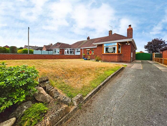 2 Bedroom Semi-Detached Bungalow For Sale In Mellor Street, Packmoor, Stoke-On-Trent, ST7