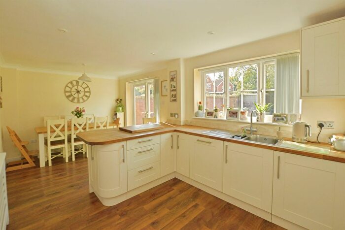 4 Bedroom Detached House For Sale In Bell Chapel Close, Kingsnorth, Ashford, TN23