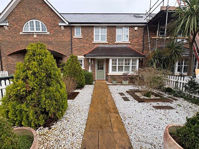 4 Bedroom Terraced House For Sale In Cardinal Walk, Kings Hill, ME19