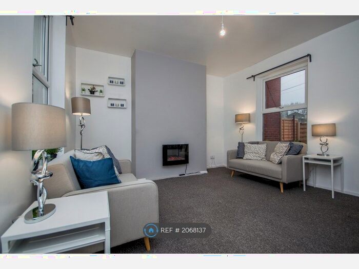 1 Bedroom Terraced House To Rent In St James Row, Rawtenstall, BB4