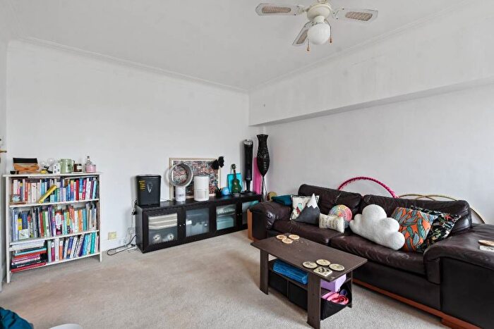 1 Bedroom Flat For Sale In Eton College Road, Chalk Farm, Chalk Farm, NW3