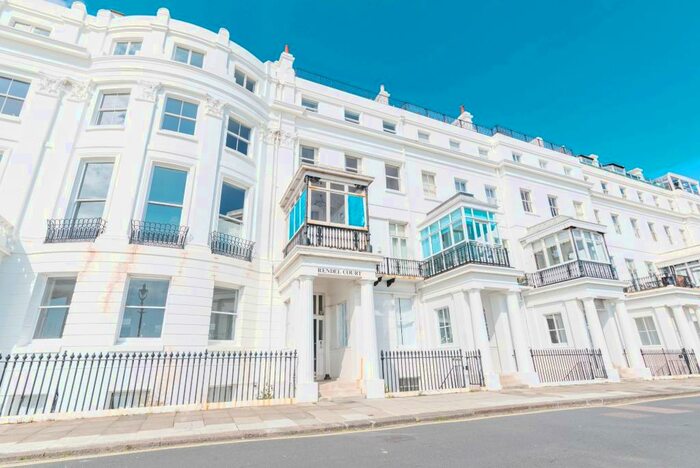 2 Bedroom Flat To Rent In Chichester Terrace, Brighton, East Sussex, BN2