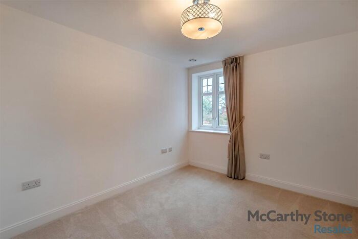 2 Bedroom Flat For Sale In Gibson Court, Tattershall Road, Woodhall Spa, LN10