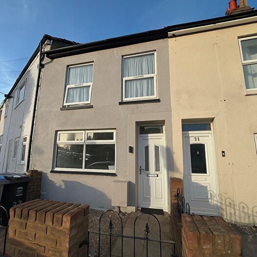 2 Bedroom House To Rent In East Street, Dover, CT17