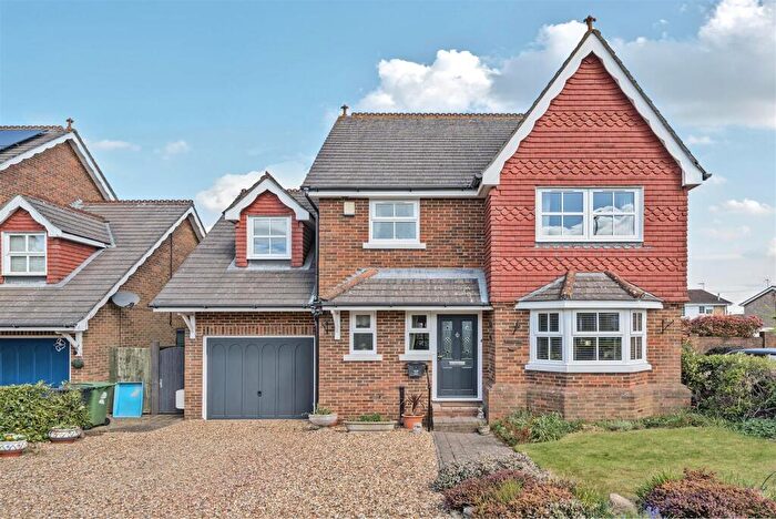 4 Bedroom Detached House For Sale In Wakehurst Close, Coxheath, Maidstone, ME17