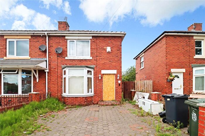 2 Bedroom Semi-Detached House For Sale In High View North, Wallsend, Tyne And Wear, NE28