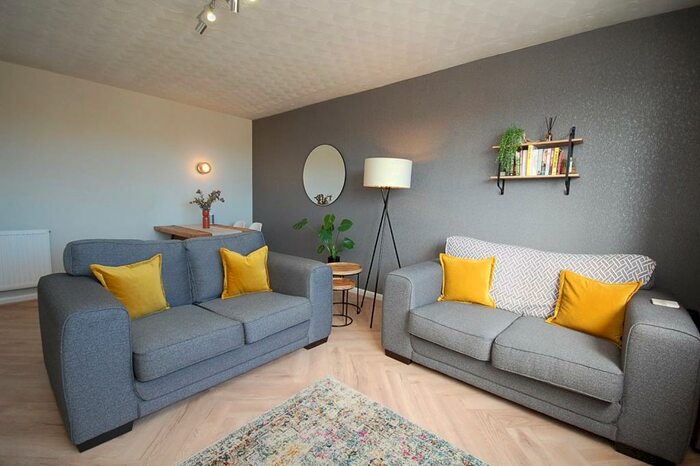 2 Bedroom Flat To Rent In Newlands Avenue, West End, Aberdeen, AB10