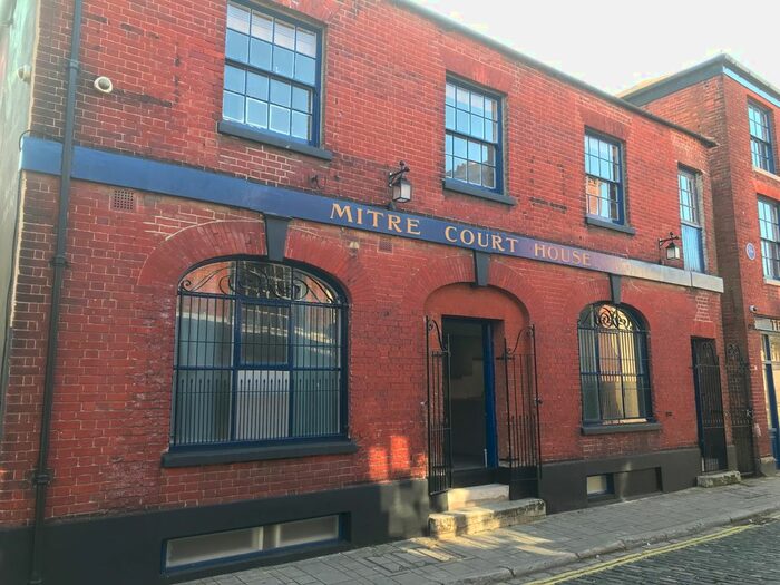 3 Bedroom Detached House To Rent In Bishop Street, Portsmouth, PO1